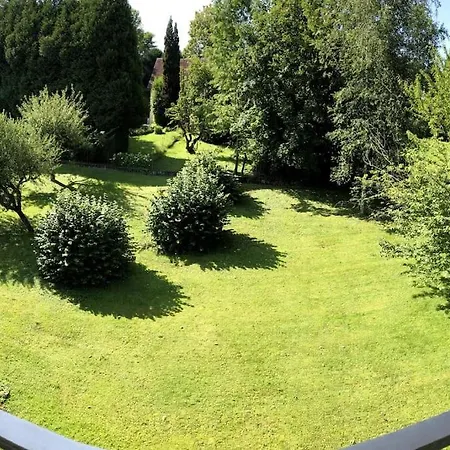 Charmant Studio A 2 Pas De La Gare Lons-le-Saunier Exterior foto