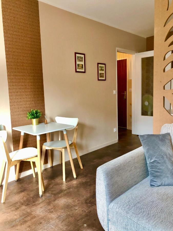 Apartment A 2 Pas De La Gare Lons-le-Saunier